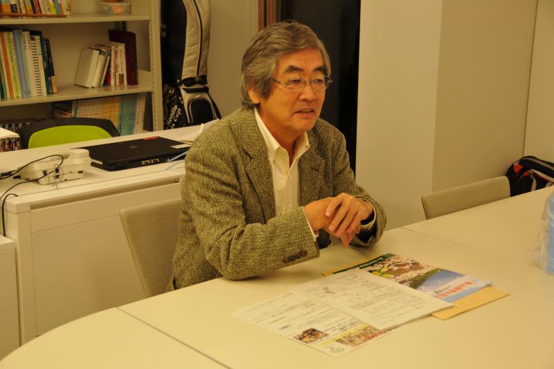 岡島成行 氏