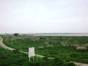 野付湾に延びる遊歩道