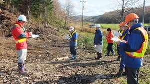 民有林間伐地土場跡地での現地概要説明