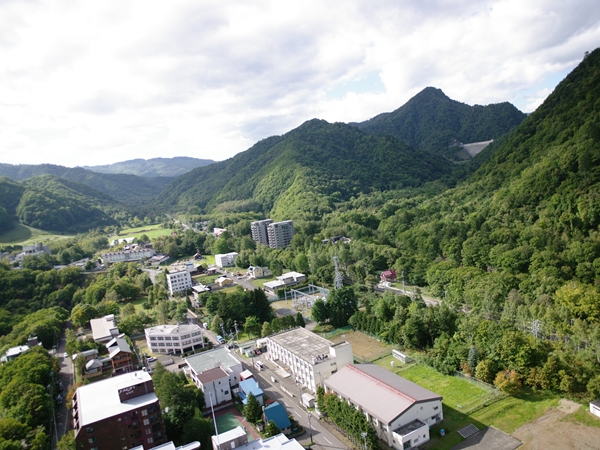 ラジコンから撮影した定山渓の山