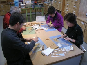 旅の途中で道産材の箸作り