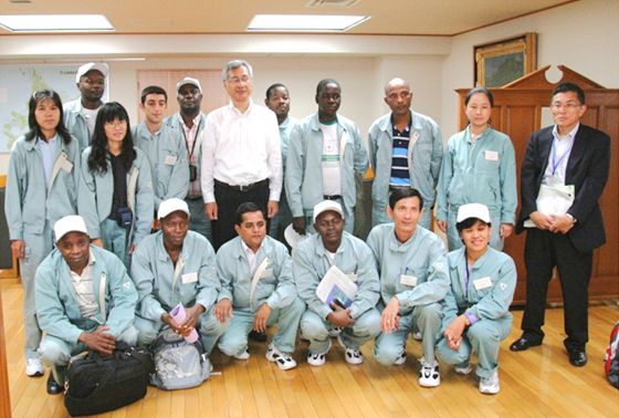 各国の林務担当者15名が研修のため北海道森林管理局を訪れました