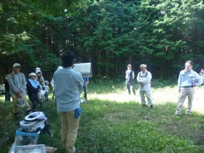 ミニ盆栽作りの前に岡山県自然保護センターの職員の方のお話です。