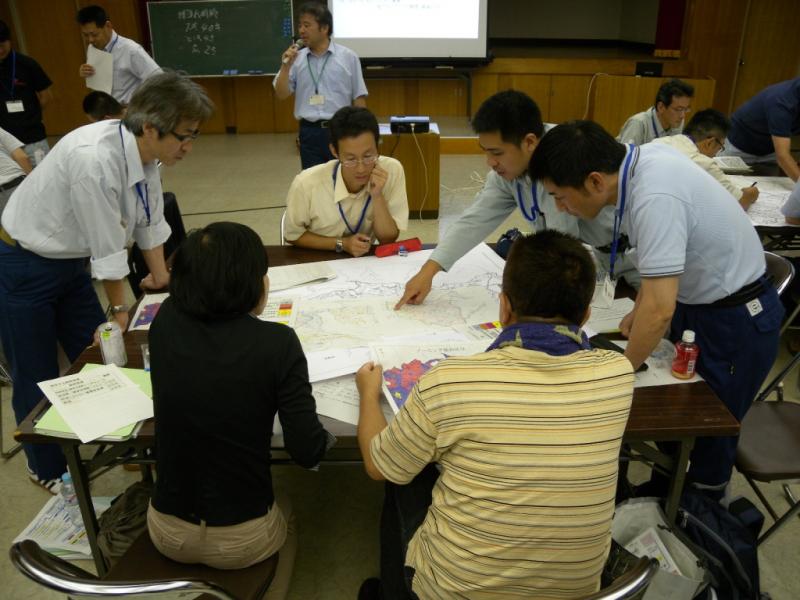 画像：准フォレスター研修　路網作設実習