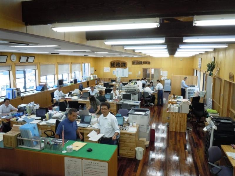 画像：九州産材を用いた新庁舎