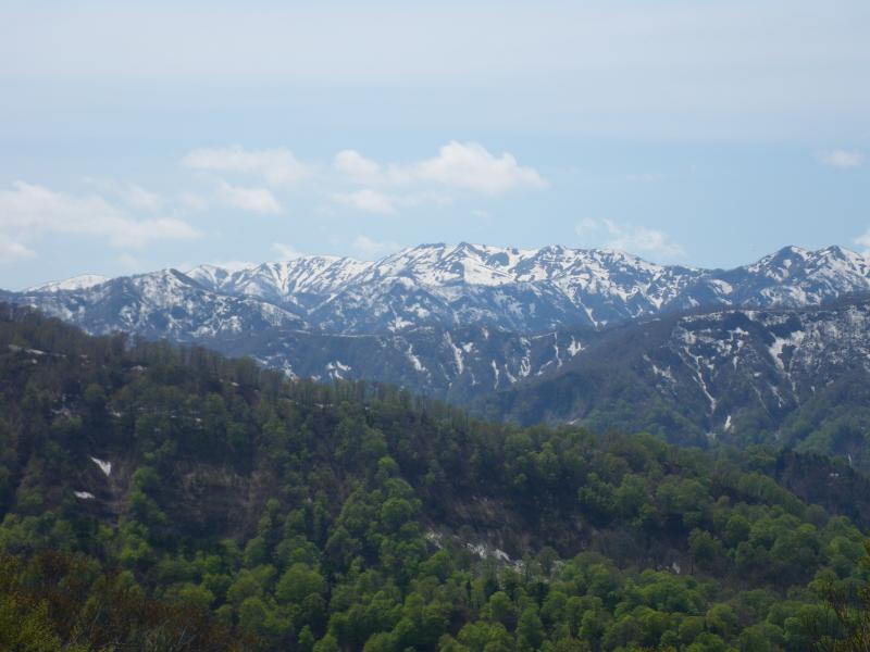 津軽峠から望む白神連山