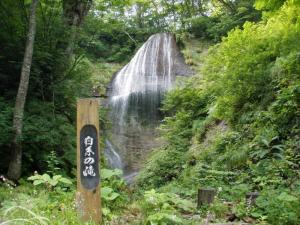 白糸の滝（西和賀町）