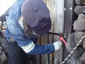 山頂小屋を閉鎖