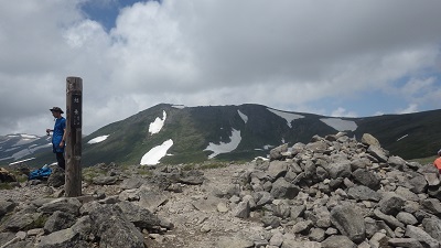 緑岳山頂の様子。