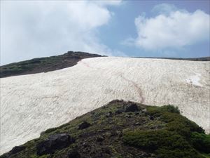 北鎮分岐手前の斜面全景