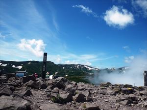 黒岳山頂の様子です。