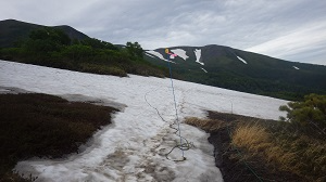 道中の雪渓