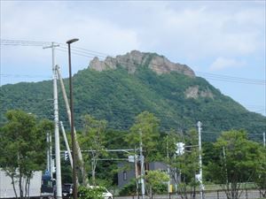 観音岩山