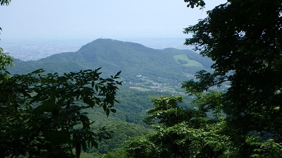 山頂手前で見た藻岩山