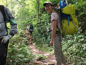 無意根小屋(無意根尻小屋)の管理当番とのことで、下山途中にお会いした方々です。