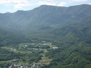 札幌岳(標高1293メートル)の様子