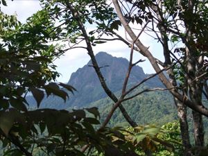 山頂から見た定山渓天狗岳