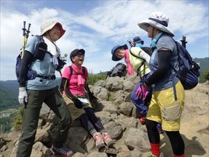 山頂でお会いした方々です。