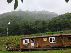 中央口から見た八剣山