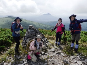 昨年、八剣山でお会いしたことがある登山者の方々と再会