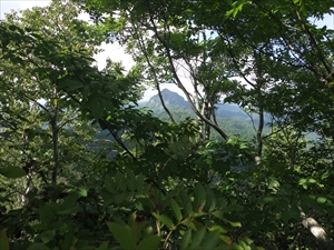 山頂から見た定山渓天狗岳