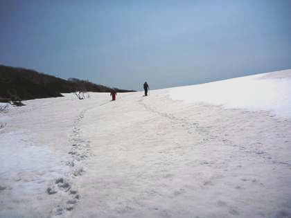 涸れ沢の雪渓