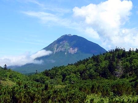 二の沼からの羅臼岳