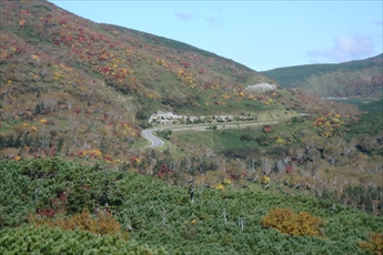 羅臼湖は紅葉の時期