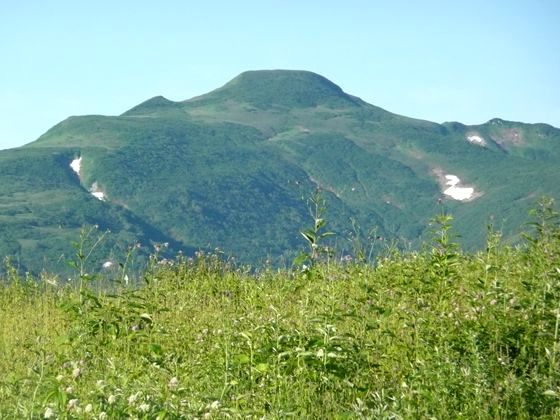 定点地から撮影した暑寒別岳本峰は鮮明に見えていました