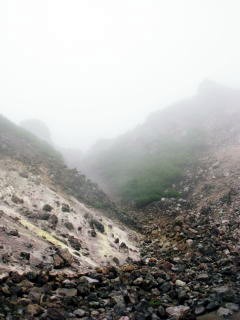 硫黄山の元・登山道です