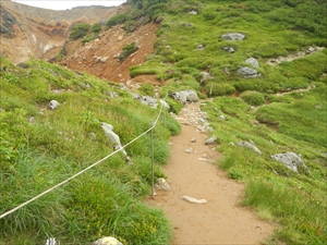 歩道逸脱を確認