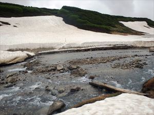 赤石川の渡渉