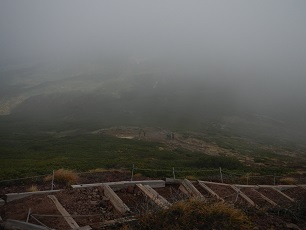 雲が多くなり風も強く