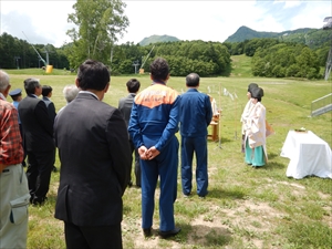 富良野西岳の安全祈願祭の様子