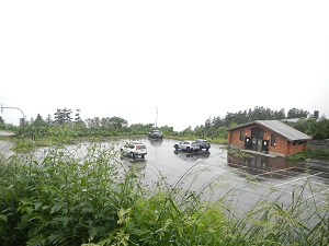 十勝岳温泉駐車場の様子