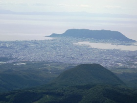 函館市街と函館山が見下ろせます。