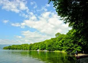 洞爺湖畔の風景