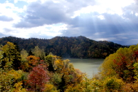 桂沢湖紅葉の写真