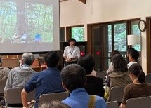 アカエゾマツサミットでの講演（筆者）