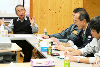 熱心に説明していただいたヨシダ会長