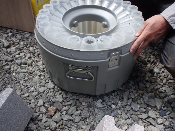 自動採水機