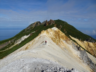 砂礫地の吊り尾根