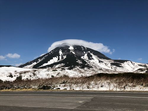 知床峠から撮影した羅臼岳