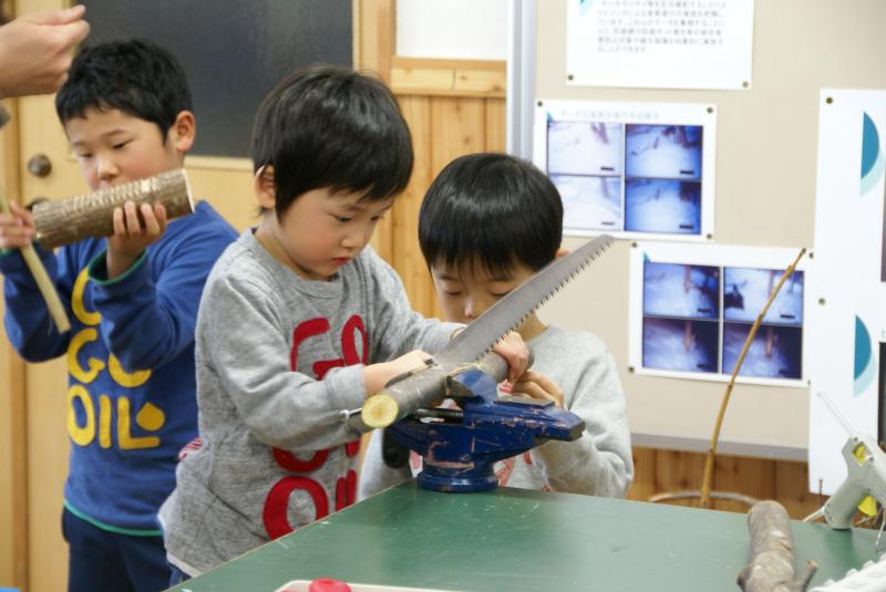 材料を切り揃える(ギロ)