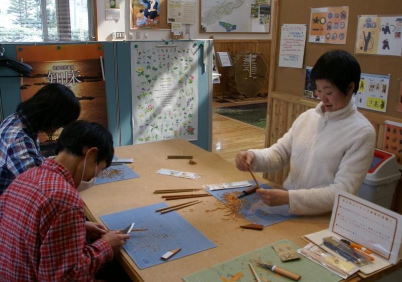 箸づくりの様子