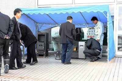 ペレットストーブを燃焼させて展示