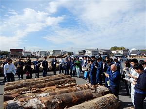 民国連携し65名が参加市況動向を把握中