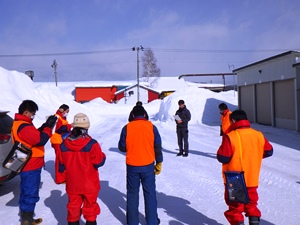 概要を説明する下川町森林づくり専門員