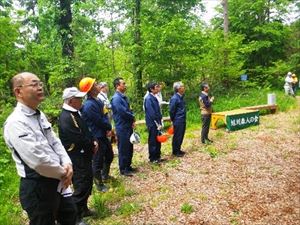 主催者である旭川林業土木協会の新谷会長から「地域の人が気持ちよく利用していただけるよう本日の活動をお願いしたい」と挨拶がありました。