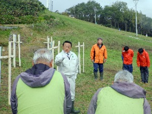 あいさつをする福士苫前町長